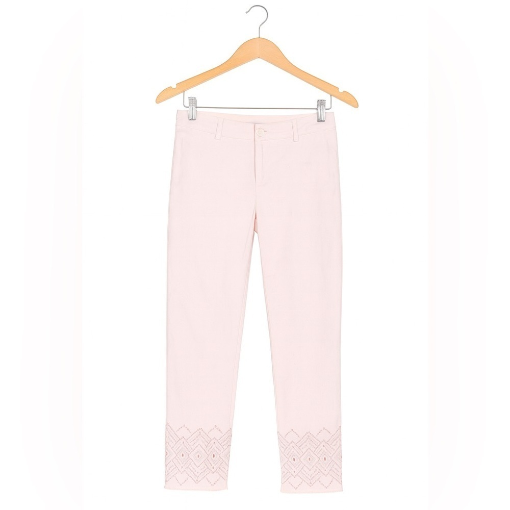 Bandolino Lisbeth Size 8 Light Purple Denim Capri With Embroidered Bottom Design